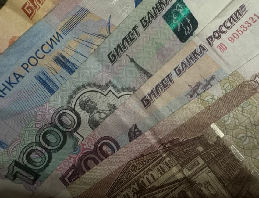Астраханцы продолжают доверять банкам и накапливать средства на счетах