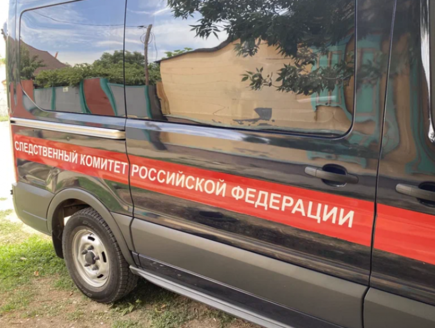 В Астрахани экс-сотрудница полиции использовала мигранта в корыстных целях