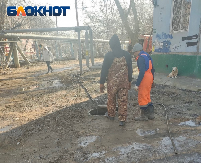 Лауреатам конкурса «Лучший дом. Лучший двор» очистили канализационный люк 