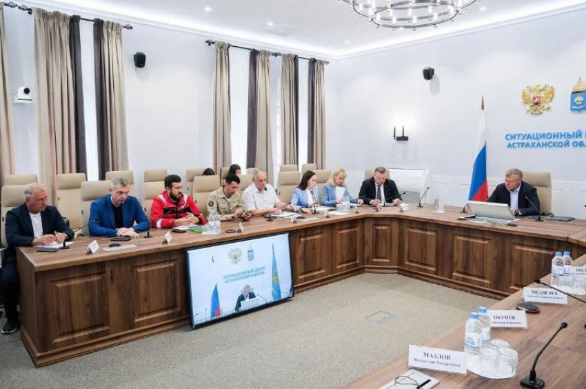 Астраханский губернатор рассказал о ходе ремонта коммунальных сетей