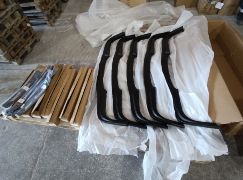 Астраханские таможенники пресекли ввоз контрафактных автозапчастей в Россию