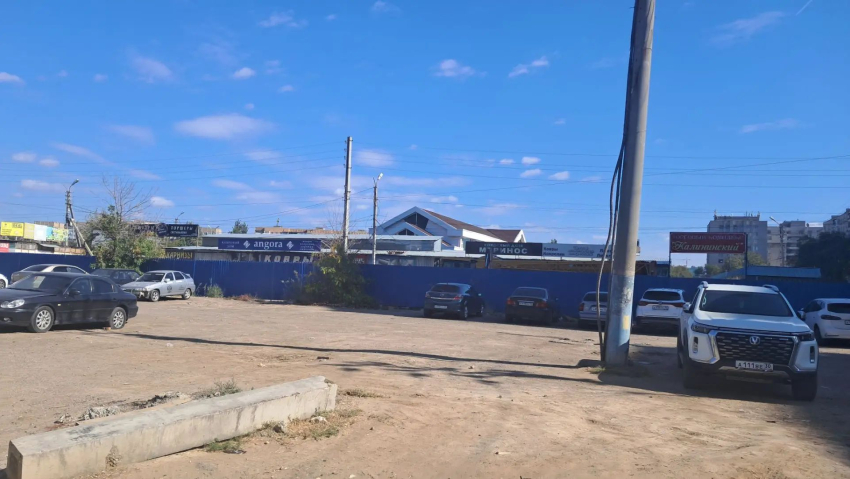 Ну, вот и все: в Астрахани начали демонтаж одного из рынков