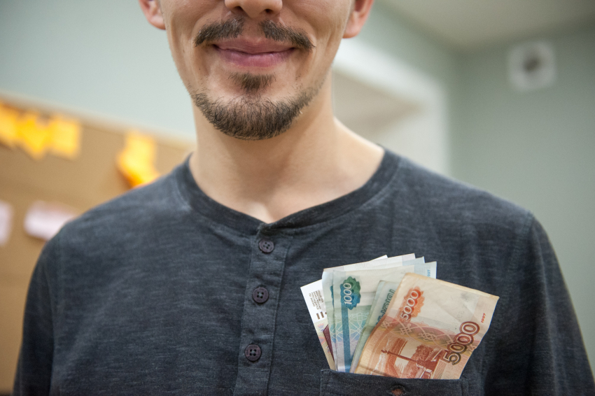 Адвокат в Астрахани пообещал подсудимой невозможное за 1,2 миллиона