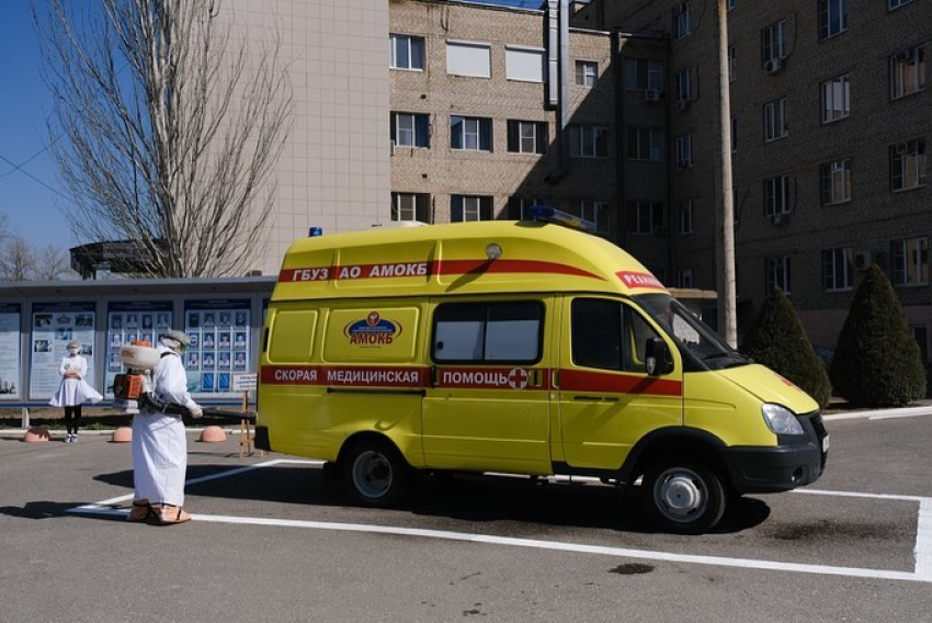 В Астрахани коронавирусом заразились врач и семеро детей