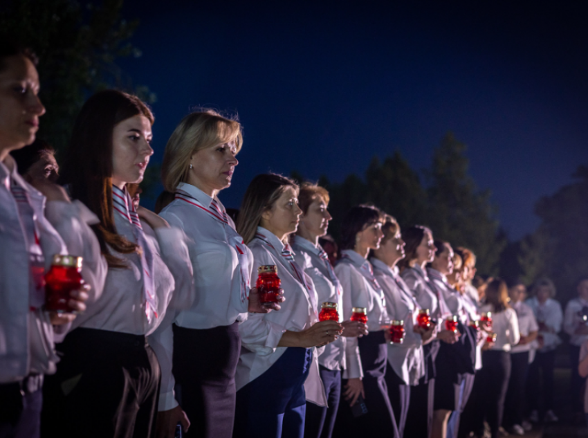 В Астраханской области железнодорожники присоединились к акциям в День памяти и скорби