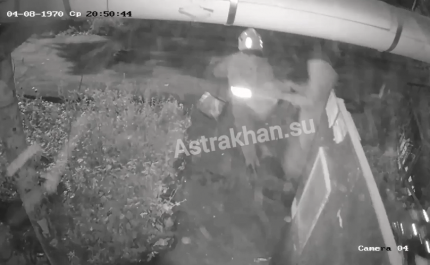 Видеокамера засняла минуты до обрушения пятиэтажки в Астрахани