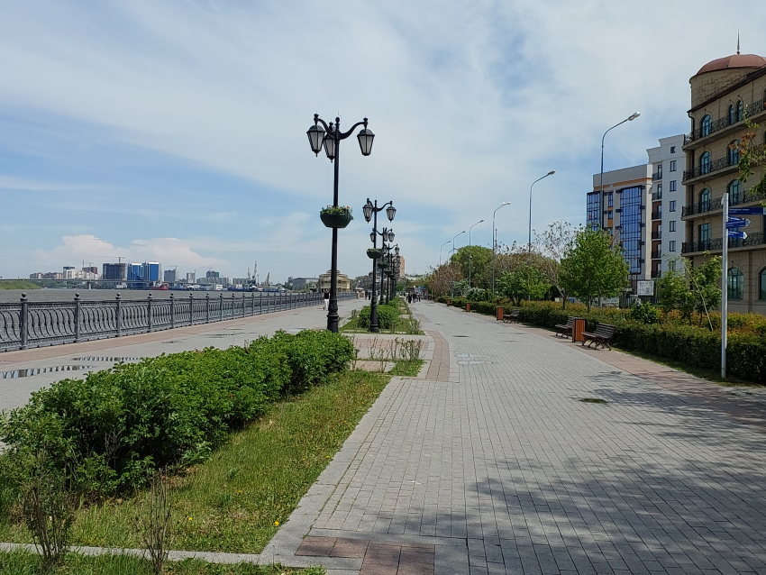На некоторых улицах в центре Астрахани запретят проезд и стоянку