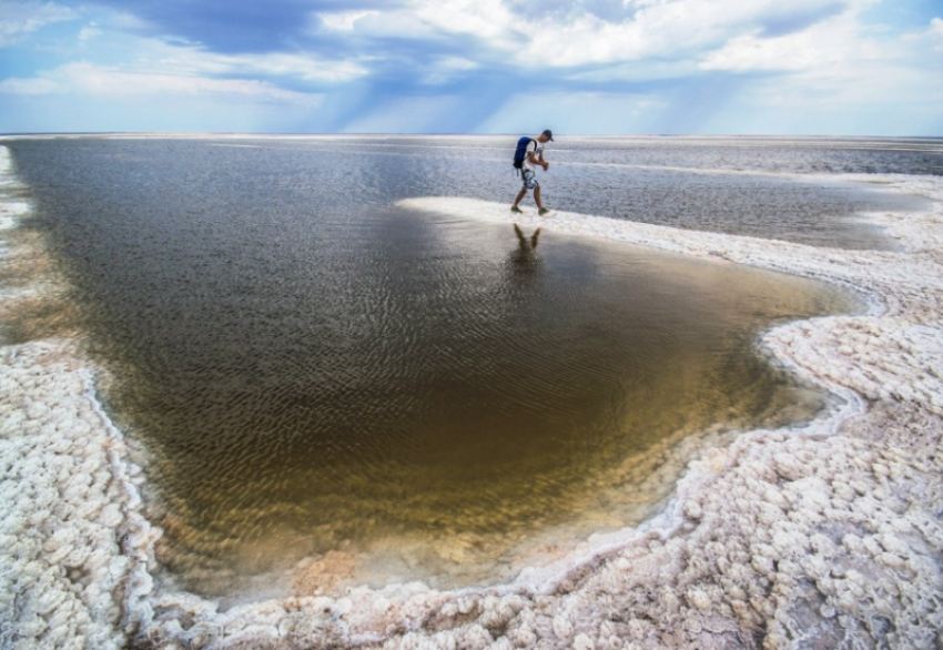 Туристы назвали астраханский Баскунчак популярным озером для отдыха
