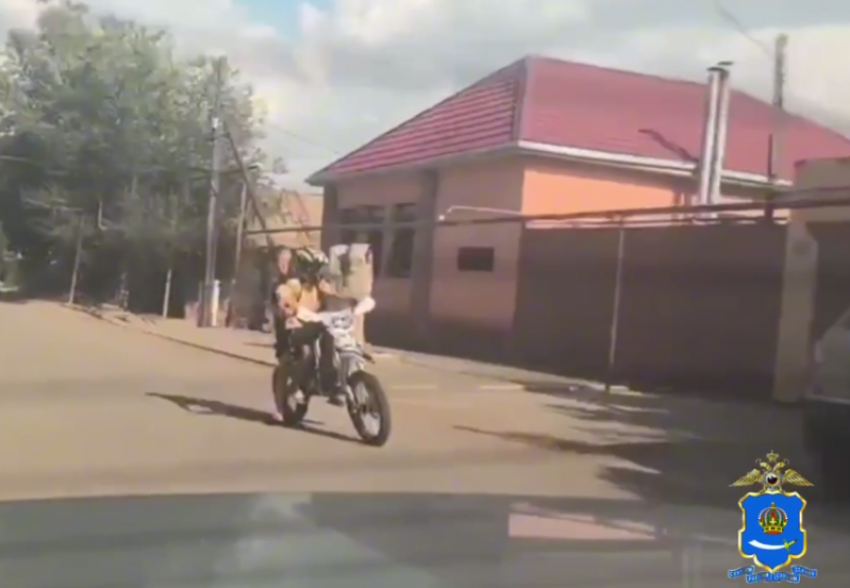 Астраханские полицейские ловили юных райдеров на городских дорогах