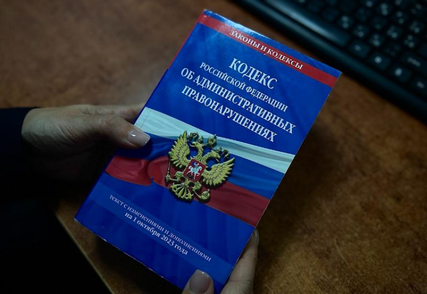 На астраханца возбудили 68 исполнительных производств за разрушение дорог