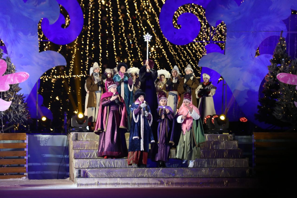 Представление в Кремле, новогоднее представление в Астрахани, Астраханский театр оперы и балета