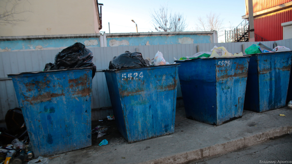 мусор в Астрахани 